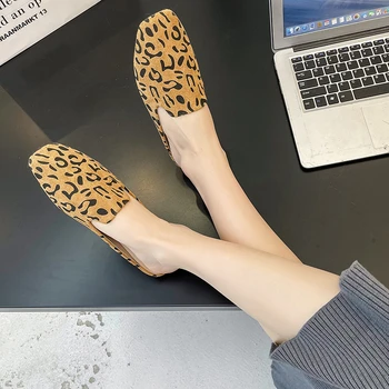 Дамски чехли 2024 Пролет Нова мода обувки за жени Леопард квадрат Tod джапанки жени случайни приплъзване на чехли Сапатос