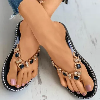Дамски чехли Лято 2023 Нови външни плоски джапанки Мода Rhinestone PVC каишка удобни отворени пръсти луксозни плажни сандали
