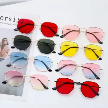 Малки квадратни слънчеви очила Метална рамка Унисекс слънчеви очила Многоъгълна огледална леща Слънчеви очила UV400 Очила за шофиране на очила