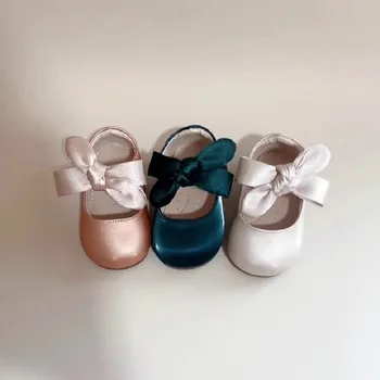 Princess Infant Toddlers Baby Girls Shoes Soft Sole Solid Color PU кожа против хлъзгане Първи стъпки Обувки за ходене Детско парти
