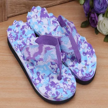 2023 Лято Дамски обувки Жена Летни Платформа джапанки Сандали Чехъл Вътрешни външни чехли Плажни пързалки Дамски обувки