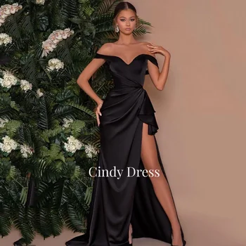 Синди Блек Сатенена странична цепка от рамо Гала рокли 2023 Луксозна вечер елегантна парти жени Саудитска подходяща заявка дълга рокля