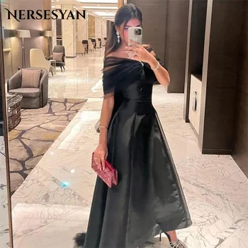 Nersesyan Елегантни черни сатенени абитуриентски рокли без гръб от рамото Линия Официални вечерни рокли Драпирана дълга специална парти рокля
